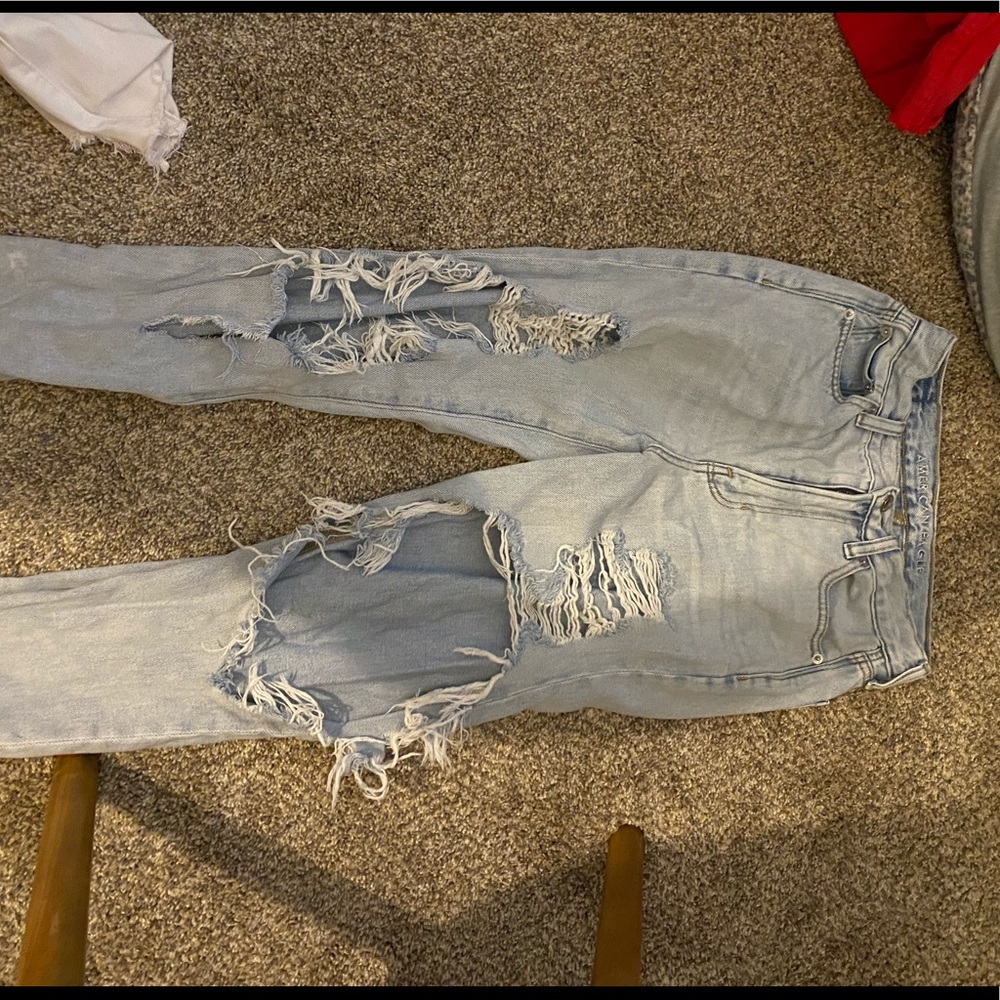 american eagle mom jeans